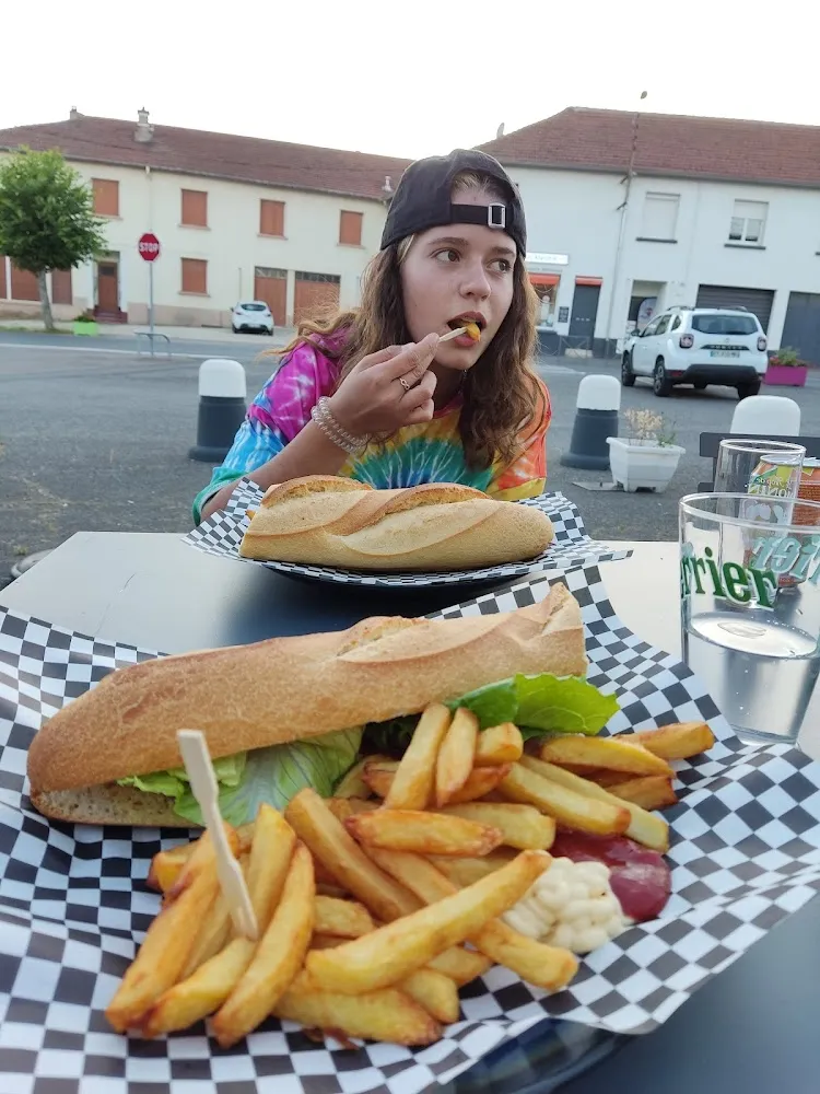 Américain Et Frites Maison